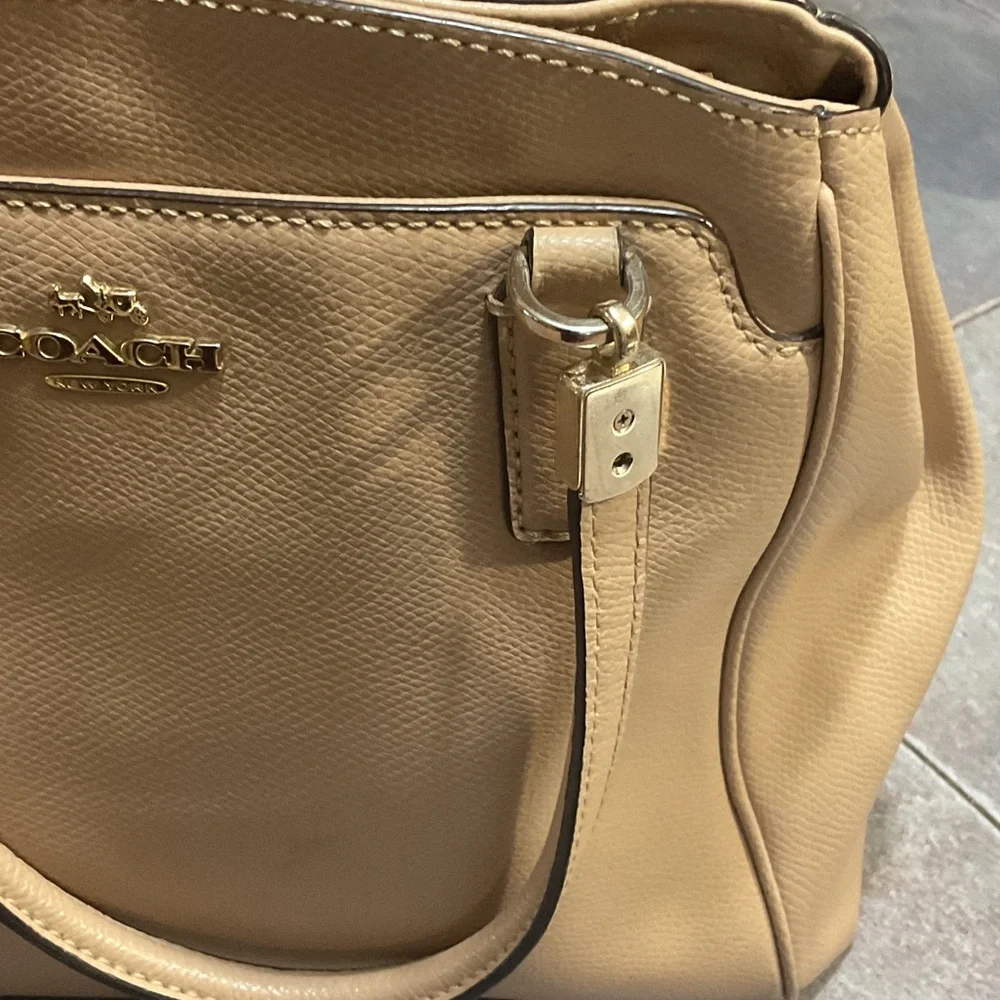 Coach chic shoulder